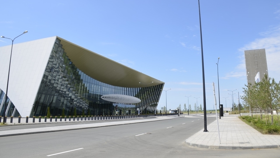 Угроза атаки БПЛА. Саратовский "Гагарин" опять закрыли на прием и выпуск рейсов
