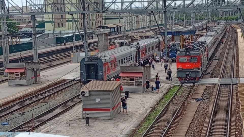 Из-за атаки БПЛА в соседнем регионе в Саратовскую область опаздывают два поезда