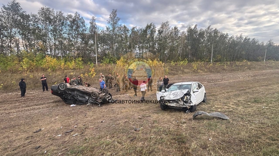 В Саратове на "Приоре" разбилась семья с малолетним ребенком