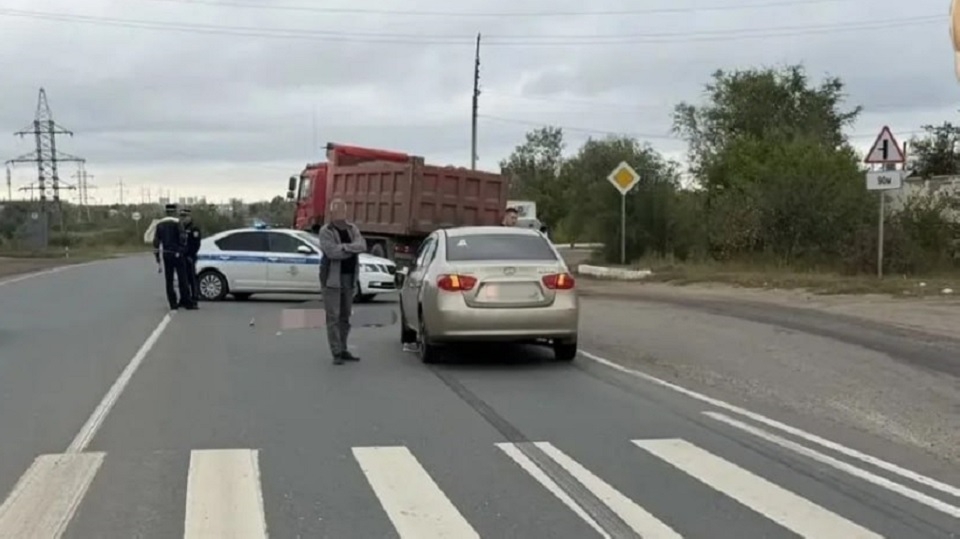 Под Энгельсом иномарка насмерть переехала женщину-пешехода